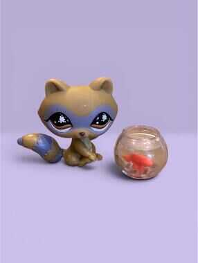 Littlest Pet Shop LPS Raccoon #652 with Fish Bowl Accessory